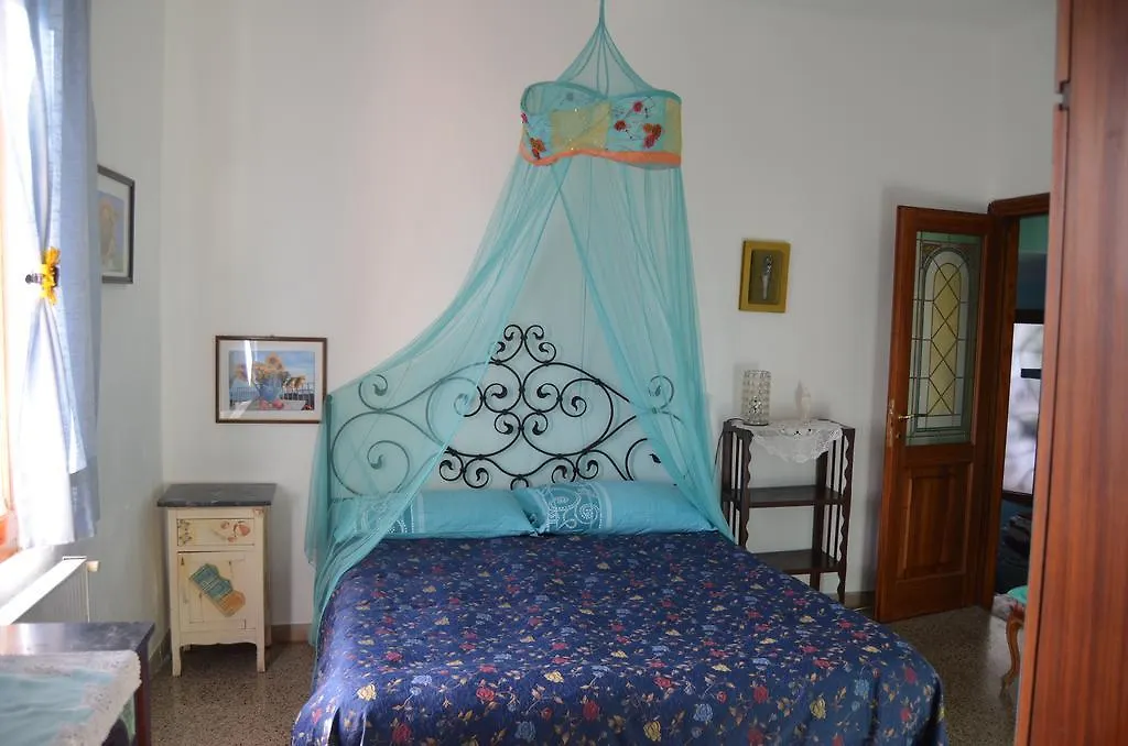 Bed & Breakfast La Castellana Bed and Breakfast Lerici