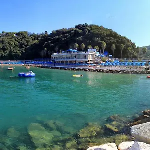 San Terenzo Hotel
